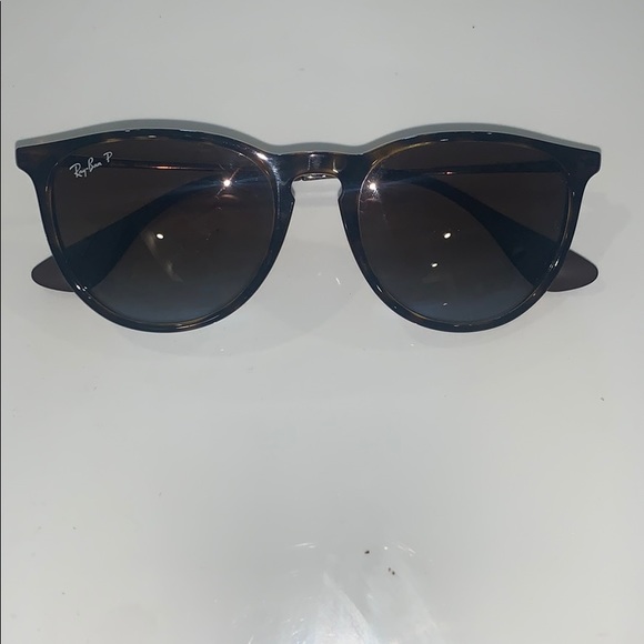 Ray Ban Sunglasses - Picture 3 of 7